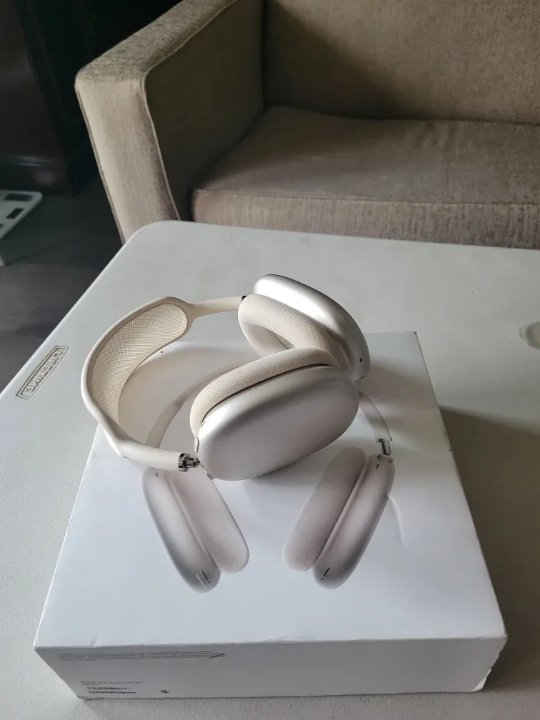 Apple AirPods Max - Silver - With Box