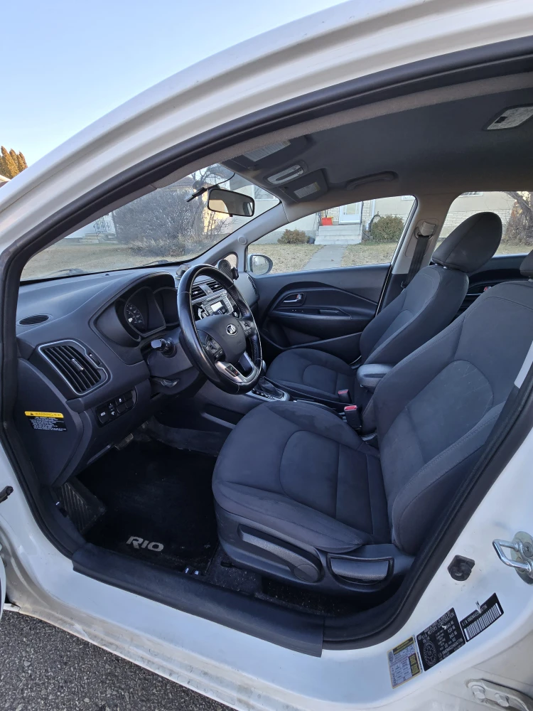 Kia Rio EX Sedan - White - photo 5
