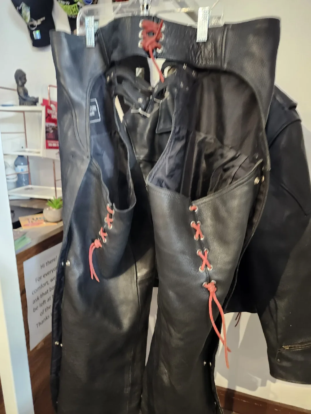 Cruiser By Sofari Jacket & Chaps image indicator(4)