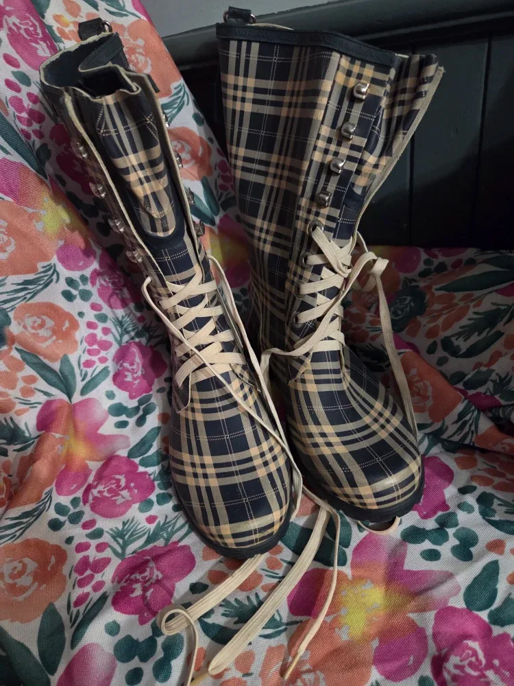 Windriver Lace-Up Rain Boots