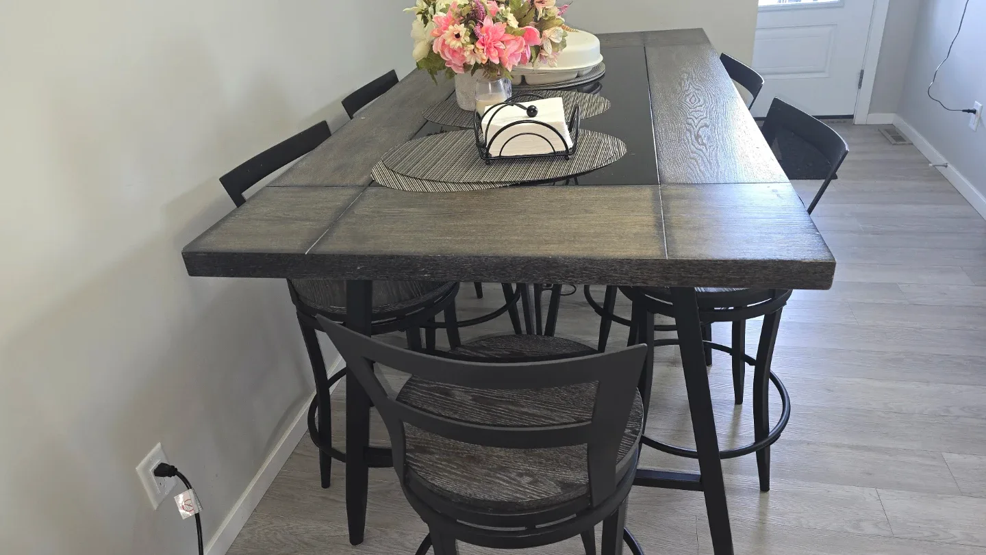 Dining Table with 6 Chairs image indicator(2)