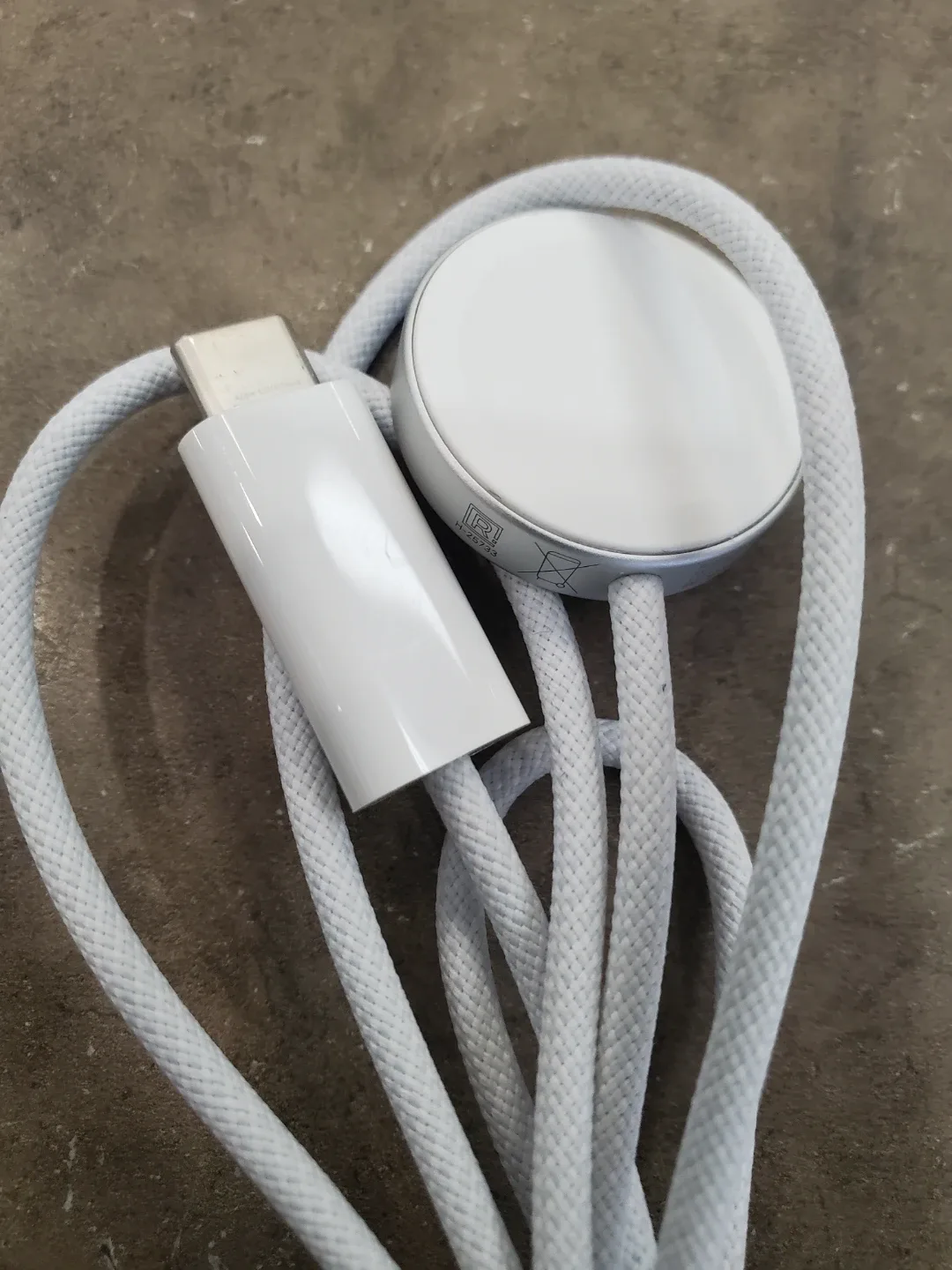 Apple Watch  series 10 - A2 with Charger image indicator(4)