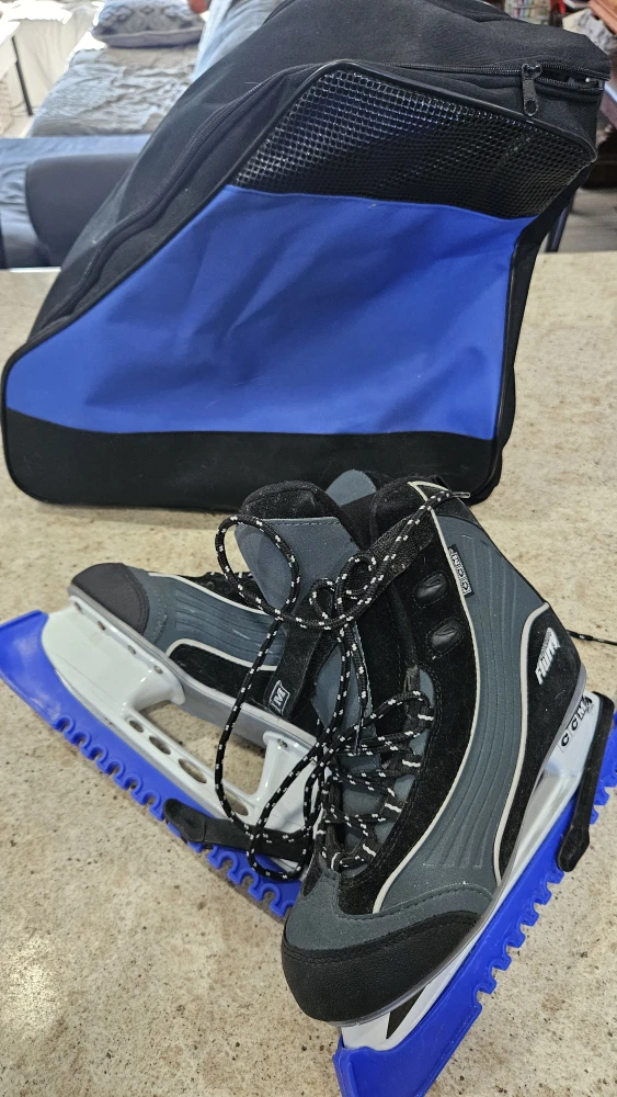 CCM Flurry Ice Skates - Women's Size 8 - photo 3