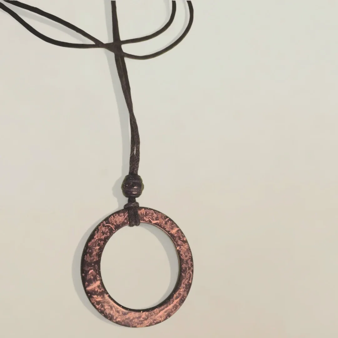 coconut shell necklace image indicator(4)