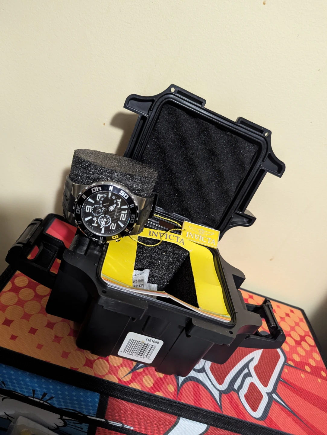 🥕Invicta Watch with Box