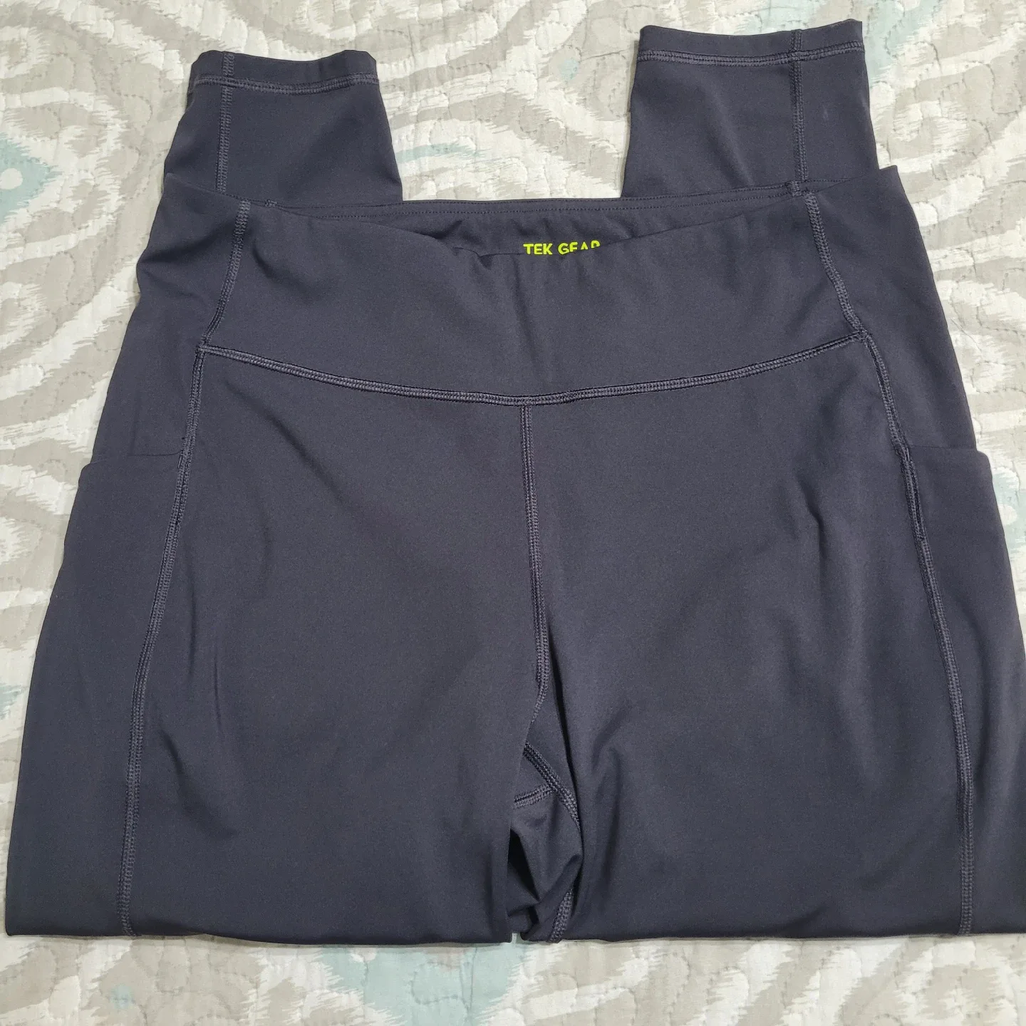 Ladies Size 1X Tek Gear Active Stretch Pants with Side Pockets image indicator(3)