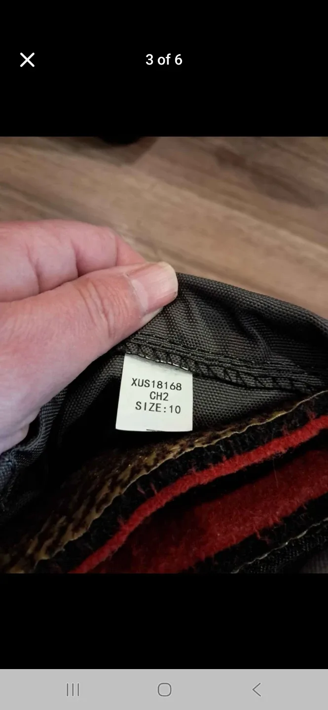 Kamik Kids' Snow Boots & Nike Puffer Jacket - Size 10 & XS image indicator(2)