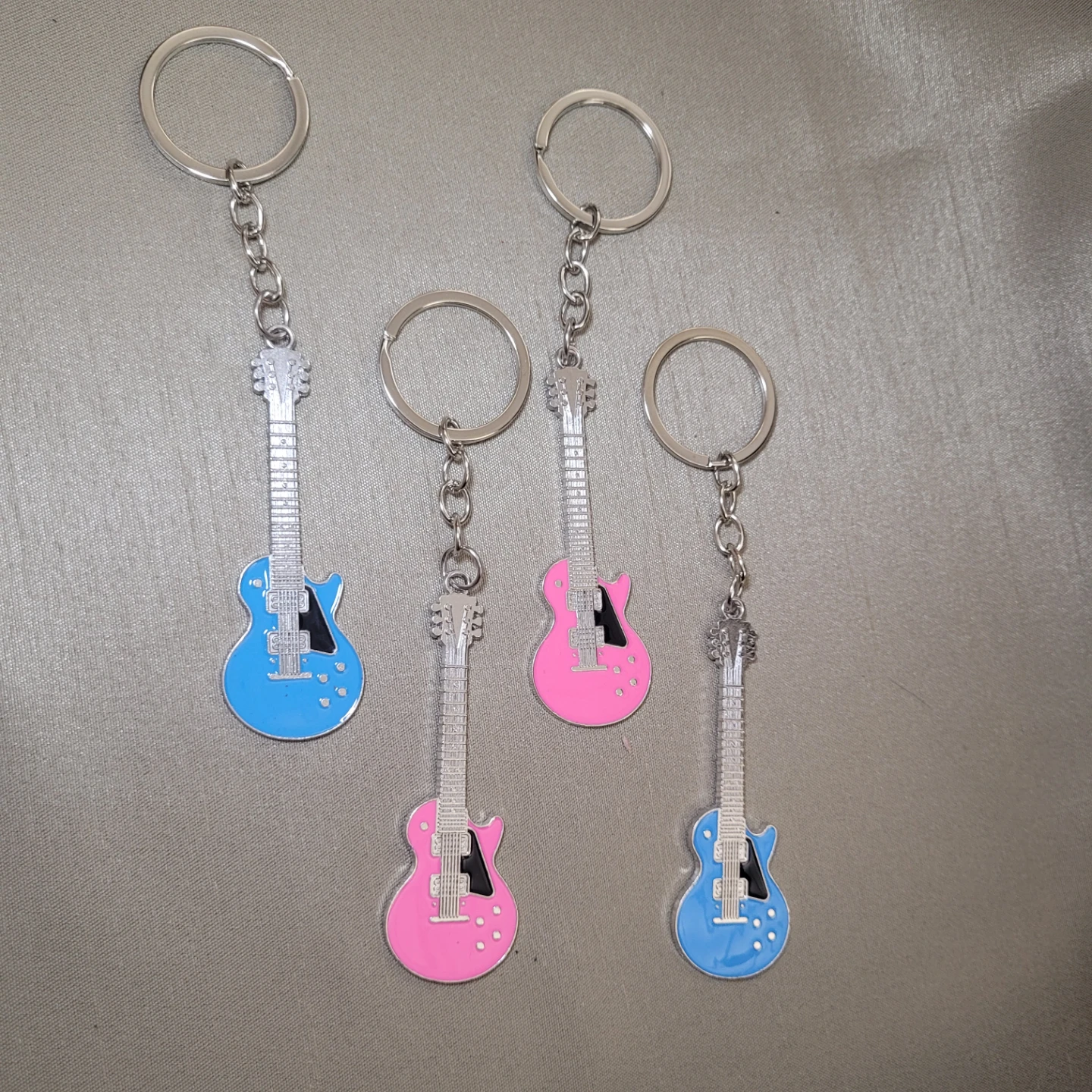Guitar Keychains Brand New without Tags 3.00 or 2 for 5.00 - photo 4