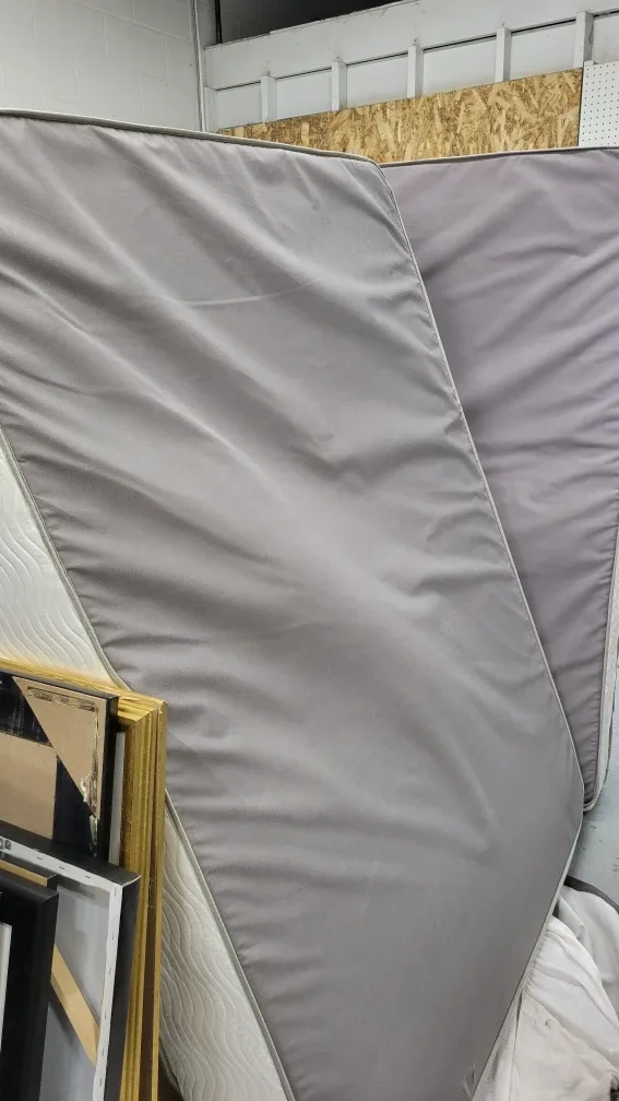 Used Hotel Plush Mattresses 10" to 11" Thick image indicator(2)