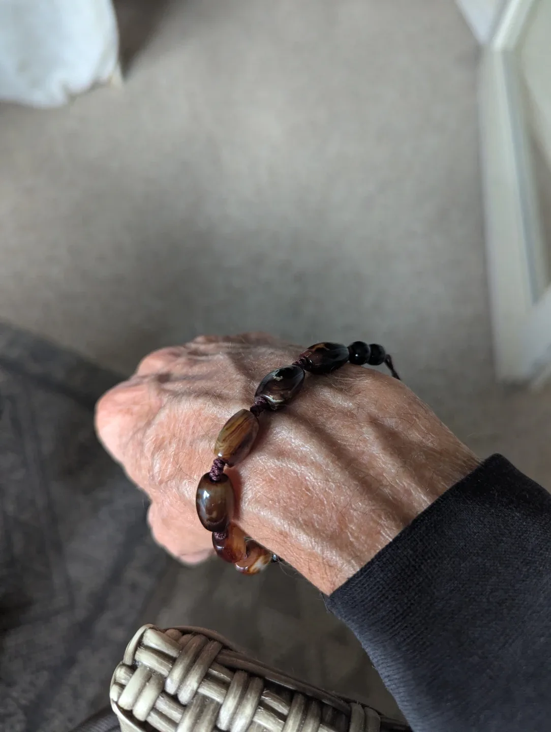 Men's Tiger Eye Bracelet image indicator(2)