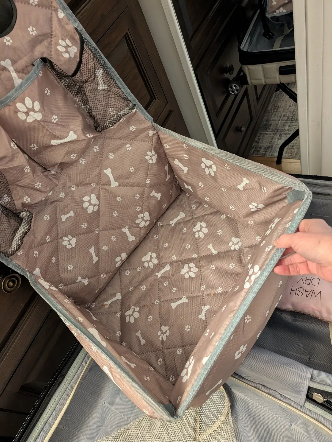 Dog Car Seat Carrier - Paw & Bone Pattern image indicator(3)