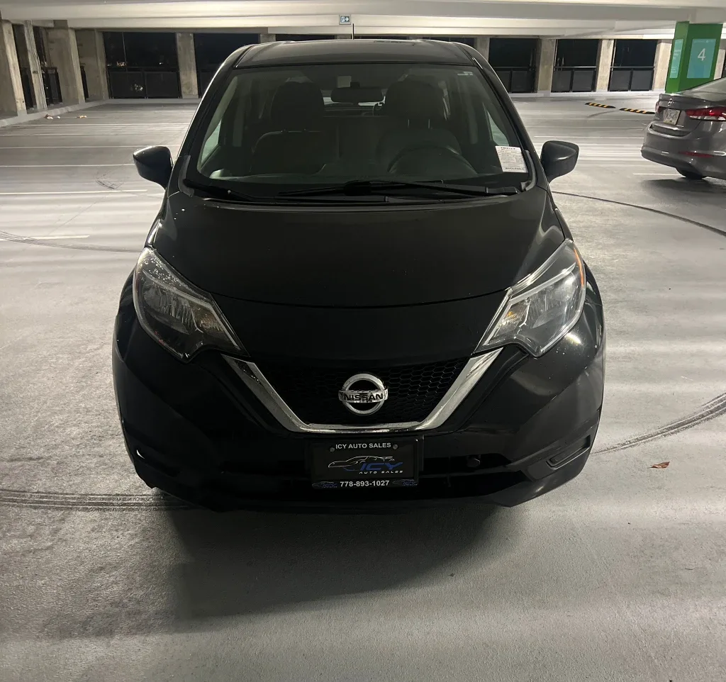 Black Nissan Versa Note image indicator(8)