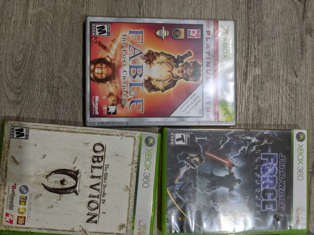 Bulk games including Xbox 360 and PS4 games image indicator(6)