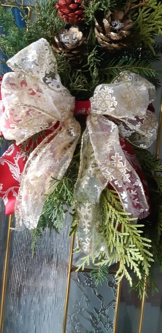 Weekend sale !! Christmas Real greenery Wreath image indicator(2)