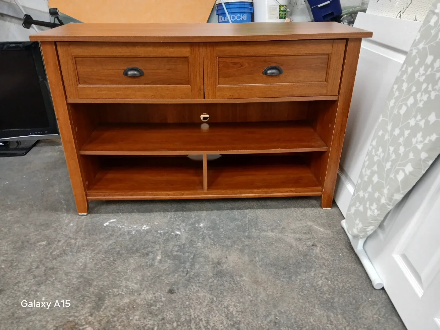 Wooden TV Stand with Drawers image indicator(2)