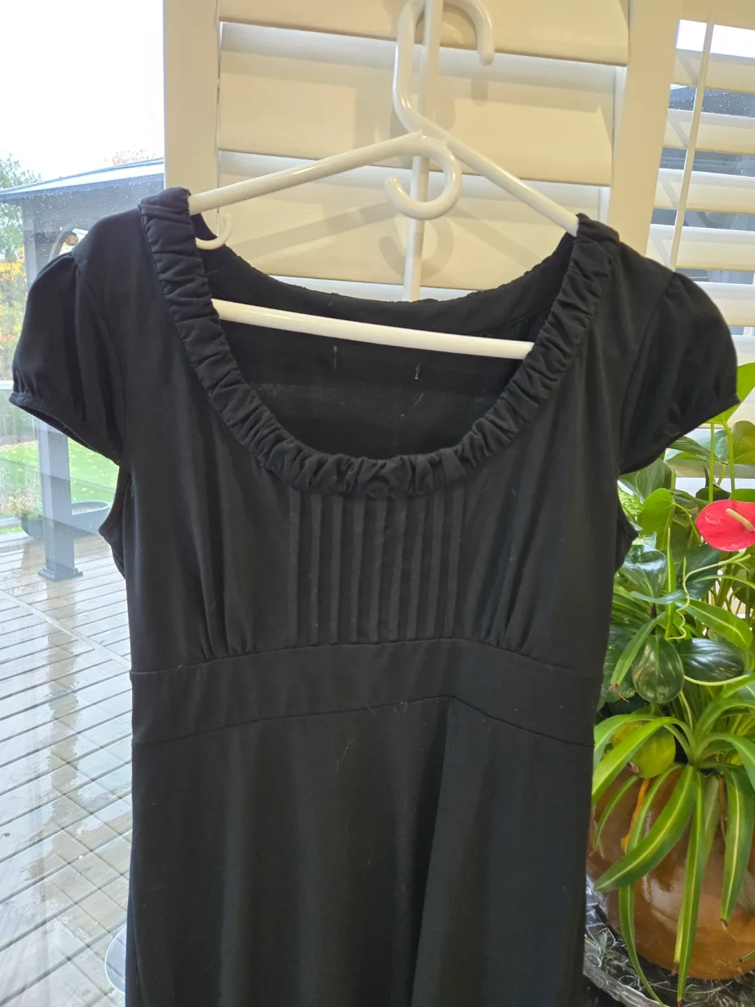 Black Dress image indicator(2)