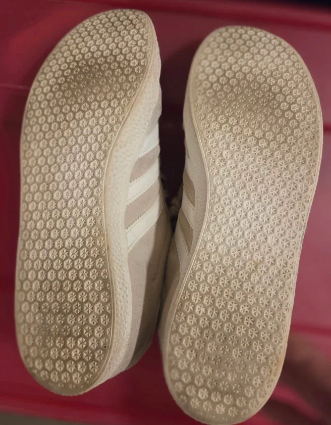 Adidas Gazelle Shoes - US 7 image indicator(4)