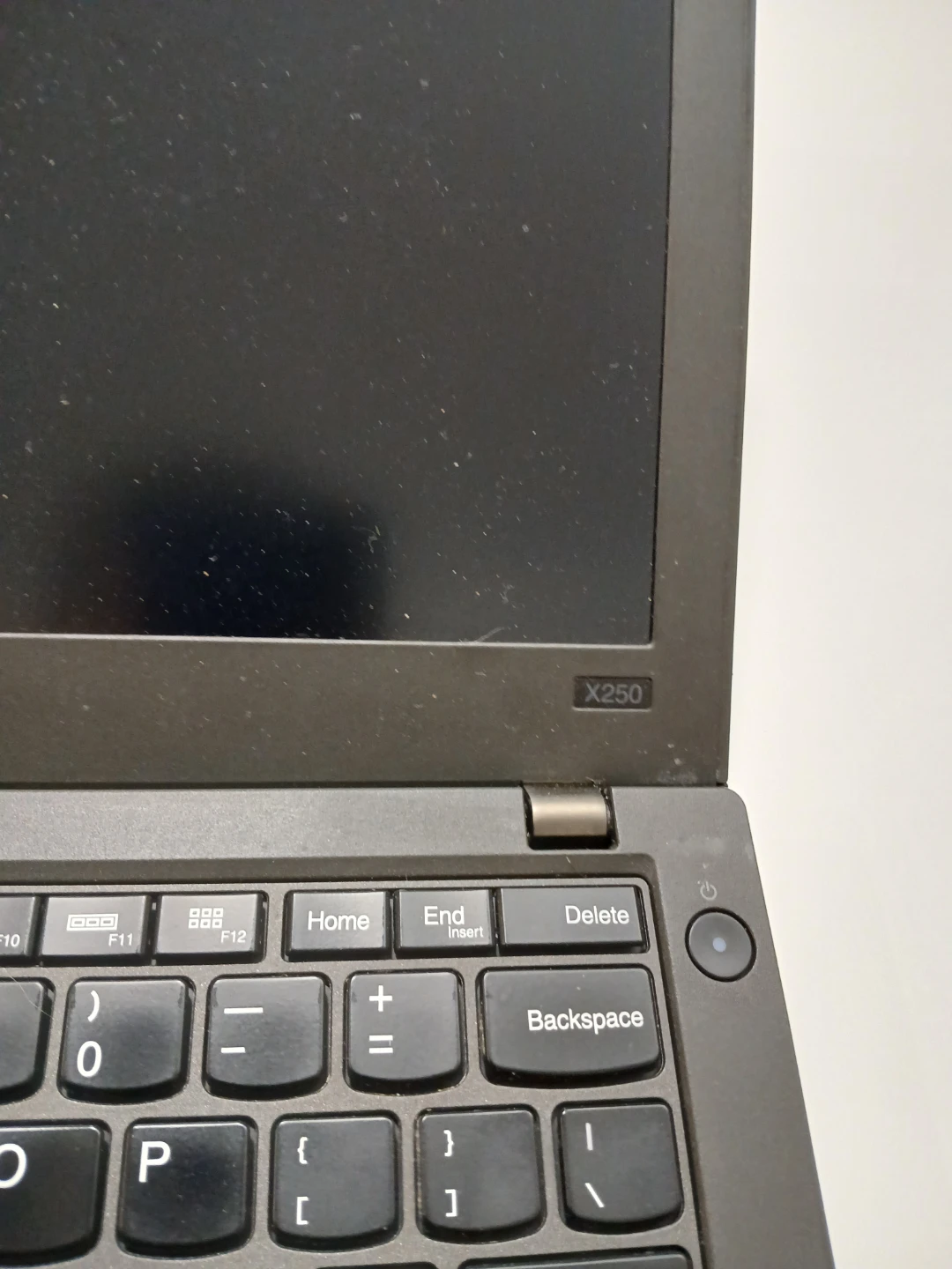 Lenovo ThinkPad X250 Laptop - photo 2