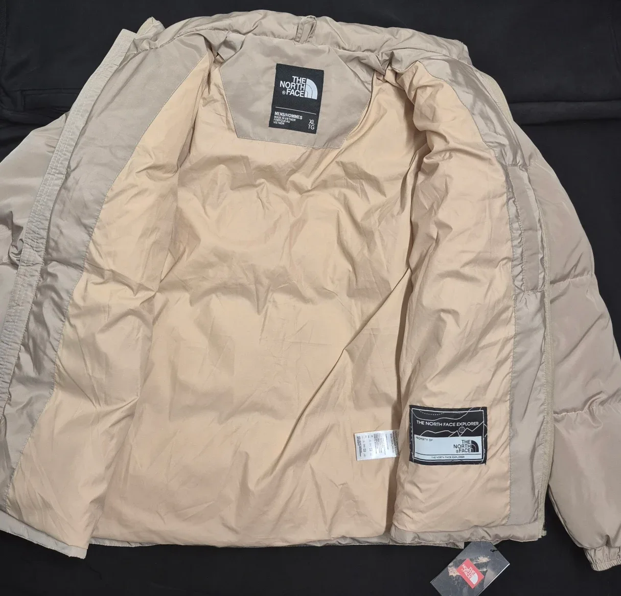 The North Face Puffer Jacket XL ( can negotiate ) image indicator(3)