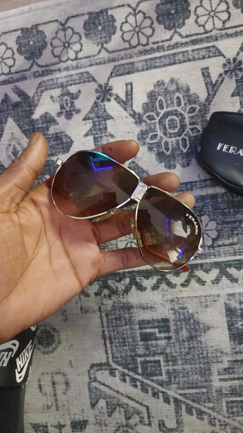 Ferrari foldable sunglasses thumbnail