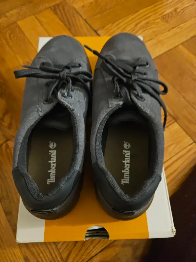 Timberland Women's dark blue suede sneakers.