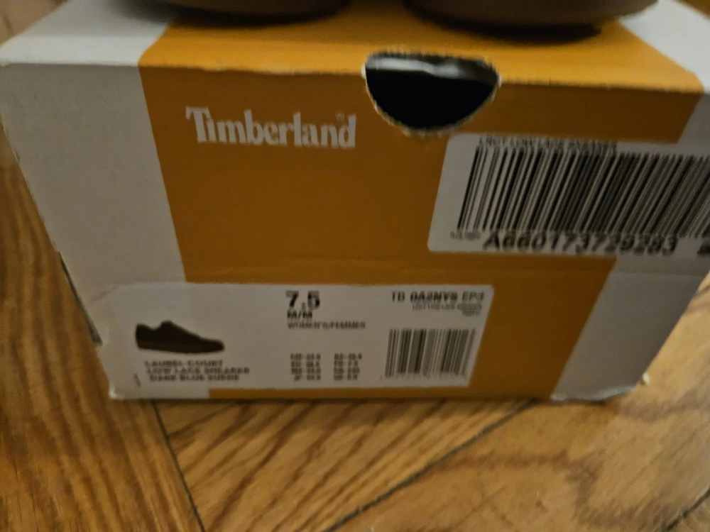 Timberland Women's dark blue suede sneakers. - photo 2