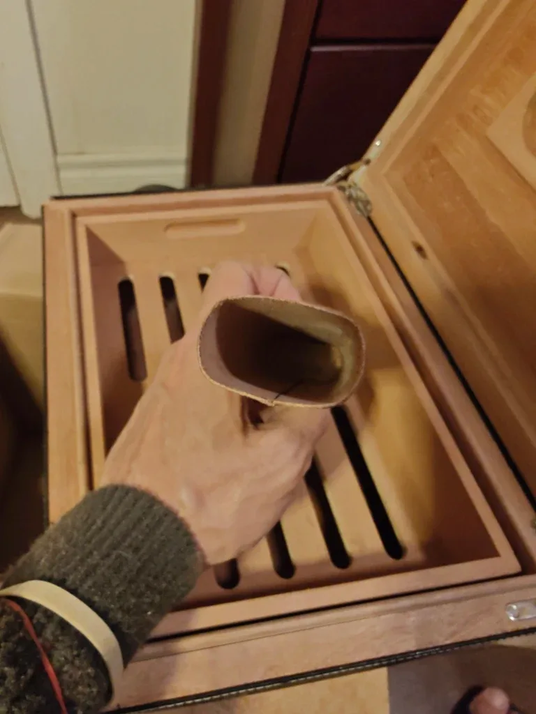 Tabacos Cuban Havana Cigar Case image indicator(5)