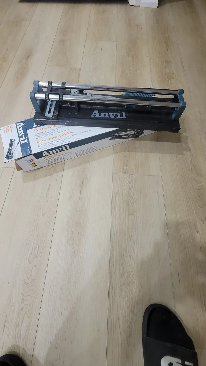 Anvil 14 in Tile Cutter - NEW in Box!