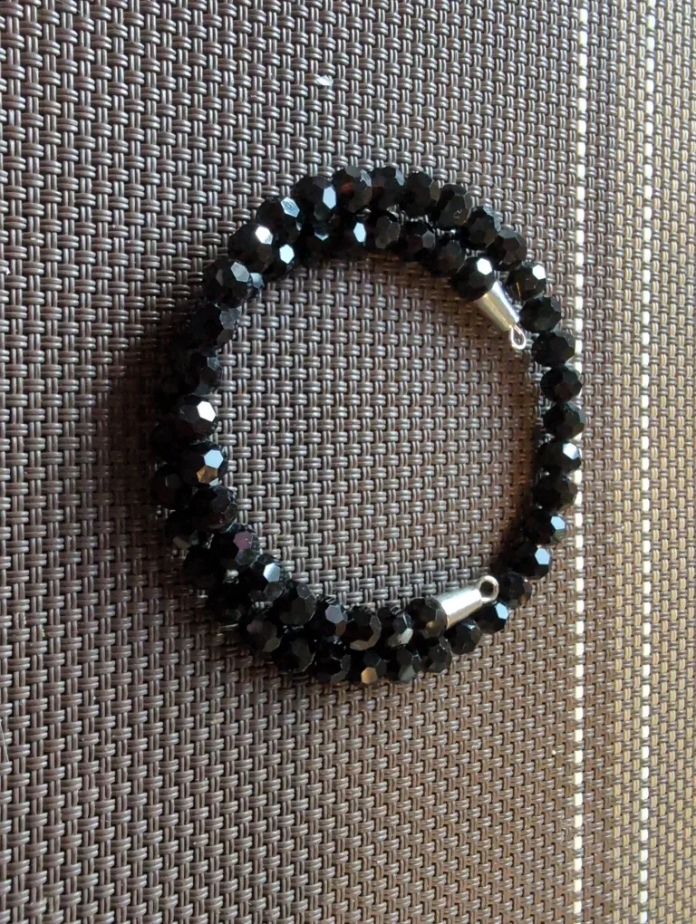 Black Beaded Bracelet image indicator(3)