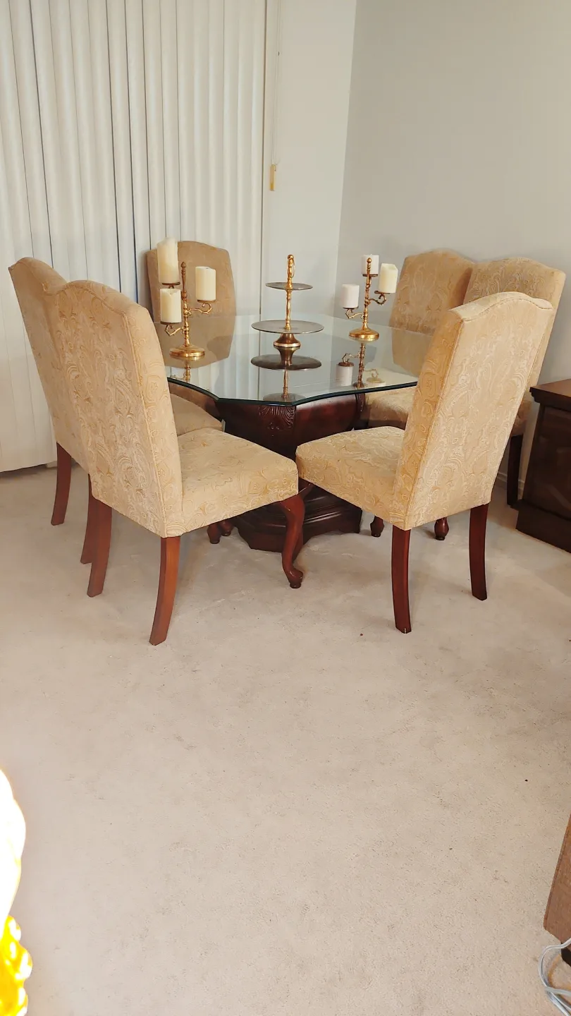 Dining Table with 6 Chairs image indicator(2)