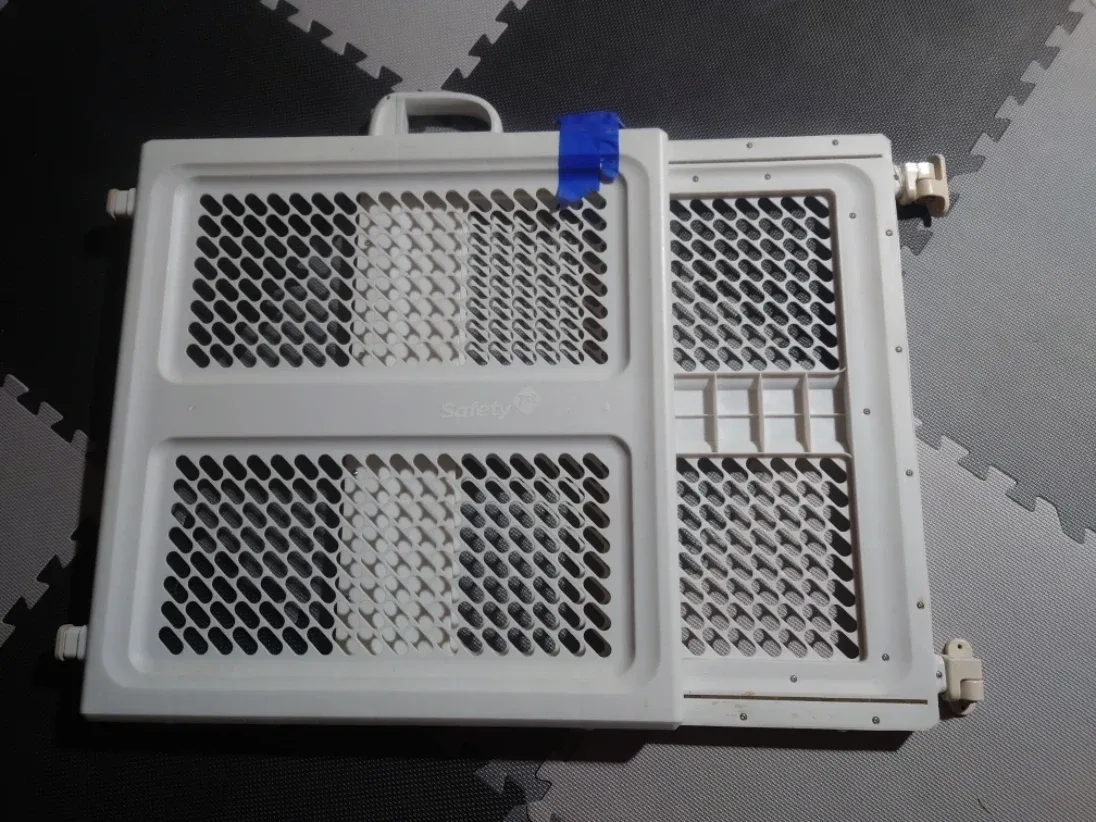 Safety 1st Baby Gate