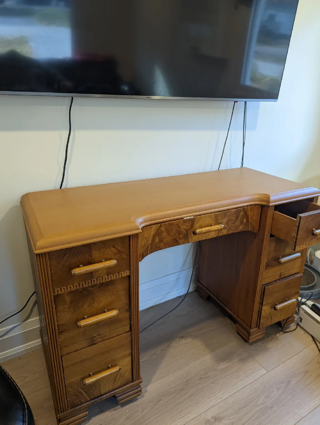 🥕Antique Wooden Desk 🥕 image indicator(2)