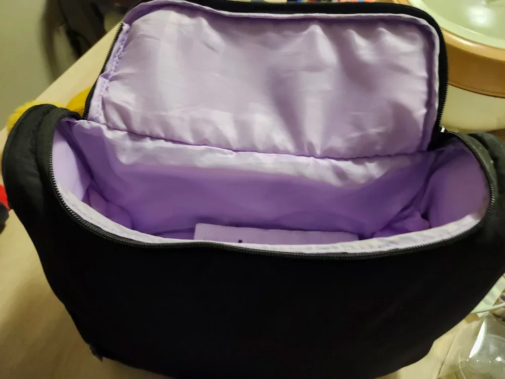 Avent Breast Pump & assorted Pacifiers, 2 hakkas image indicator(6)