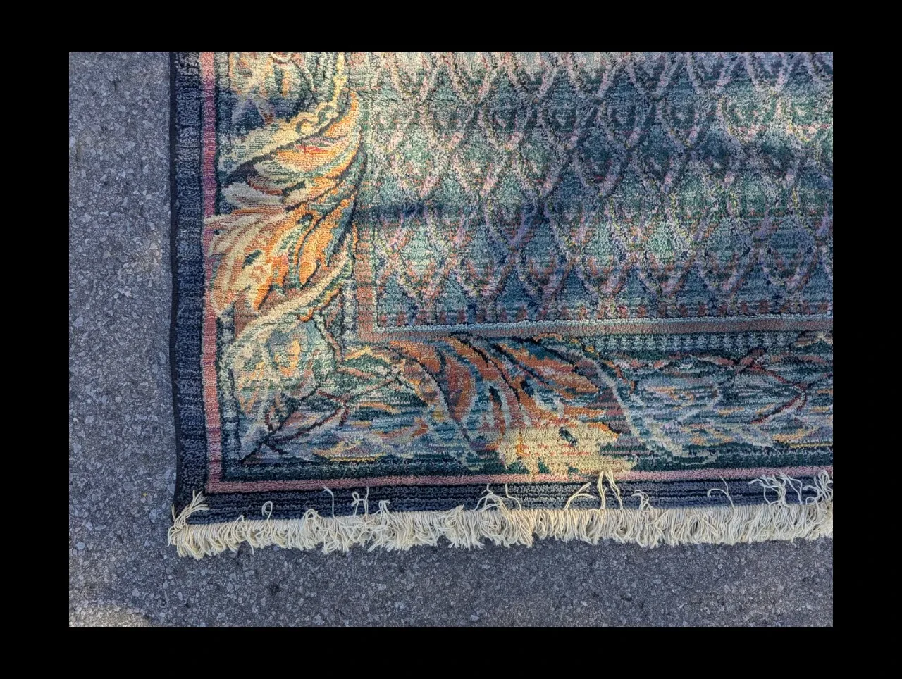 Area Rug with Floral Border image indicator(3)
