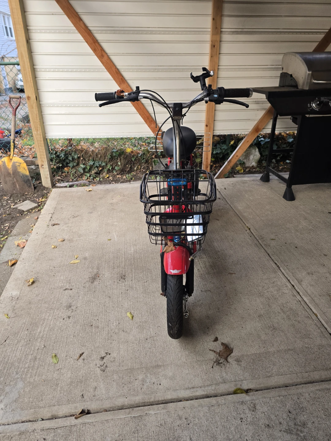 Red gaz/electric Scooter with Basket - photo 5