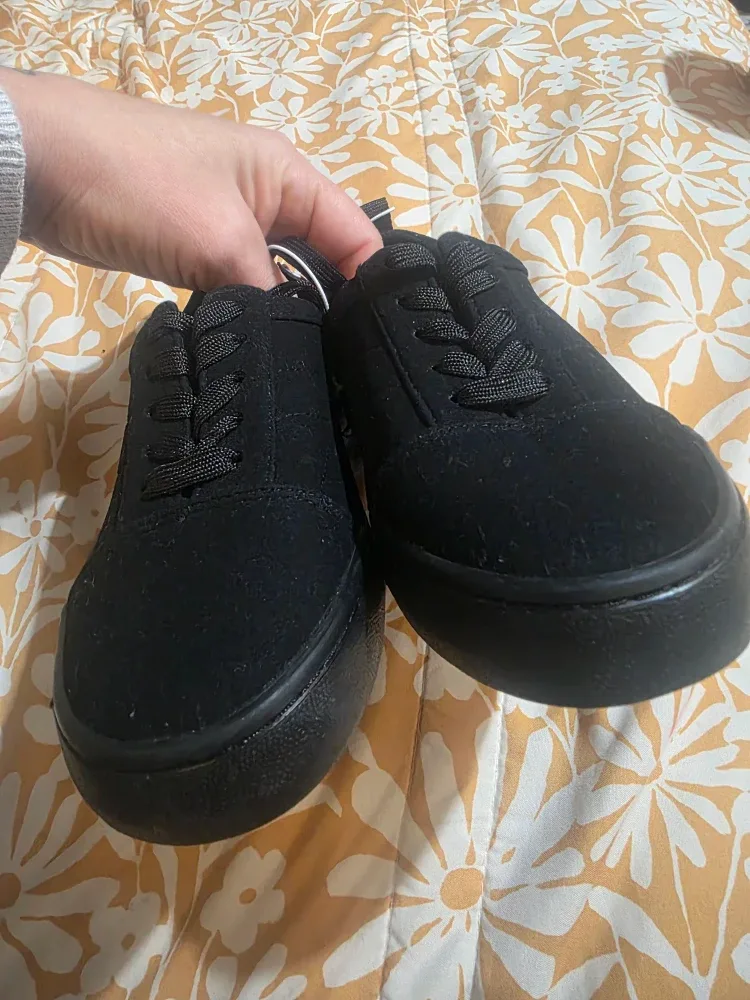 New Art Class  Black Sneakers - Size 13 image indicator(2)