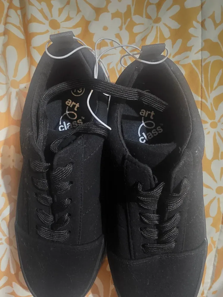 New Art Class  Black Sneakers - Size 13 image indicator(4)