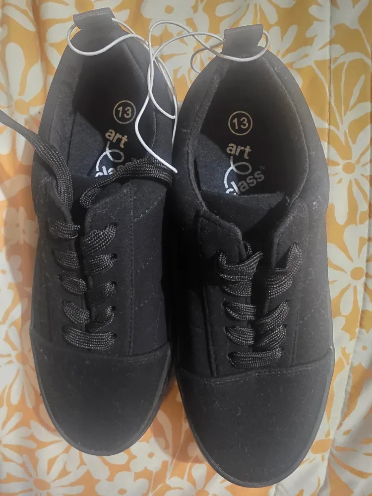 New Art Class  Black Sneakers - Size 13 image indicator(6)