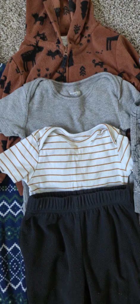Carter's Baby Clothing Bundle 18M - photo 4