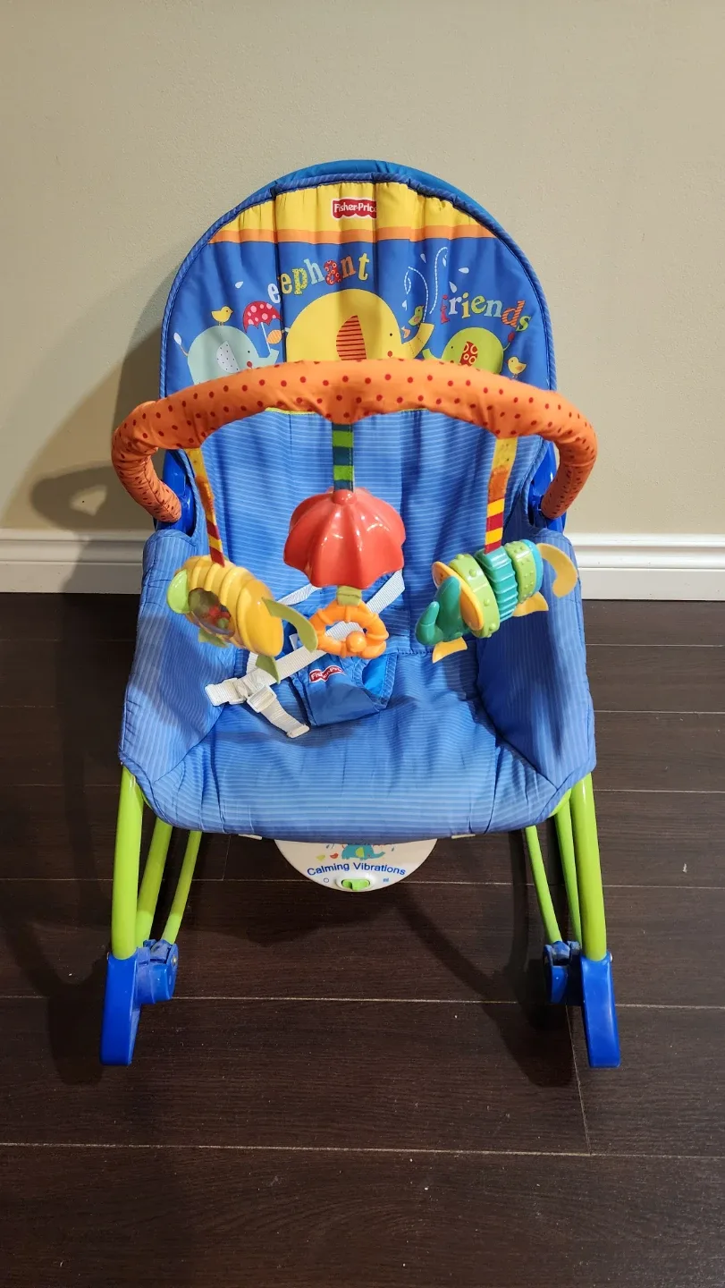 Fisher-Price Calming Rocking Baby Bouncer thumbnail