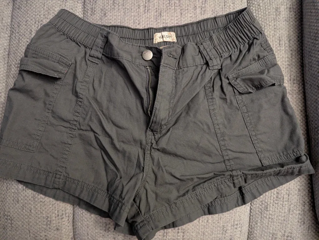 Grey Harlow Shorts - women's medium