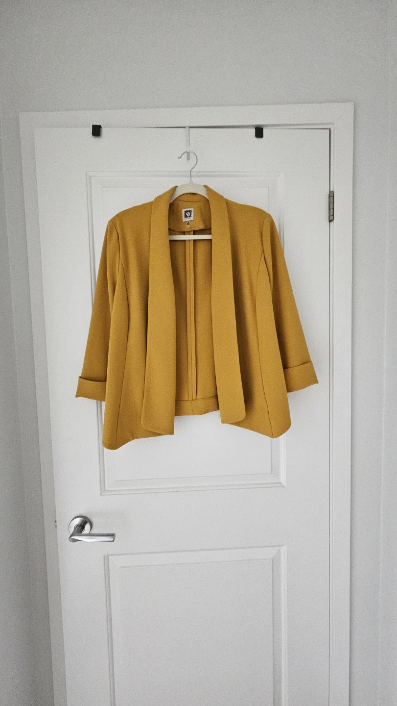 Anne Klein Women's Blazer - Size M (fits Large), mustard colour