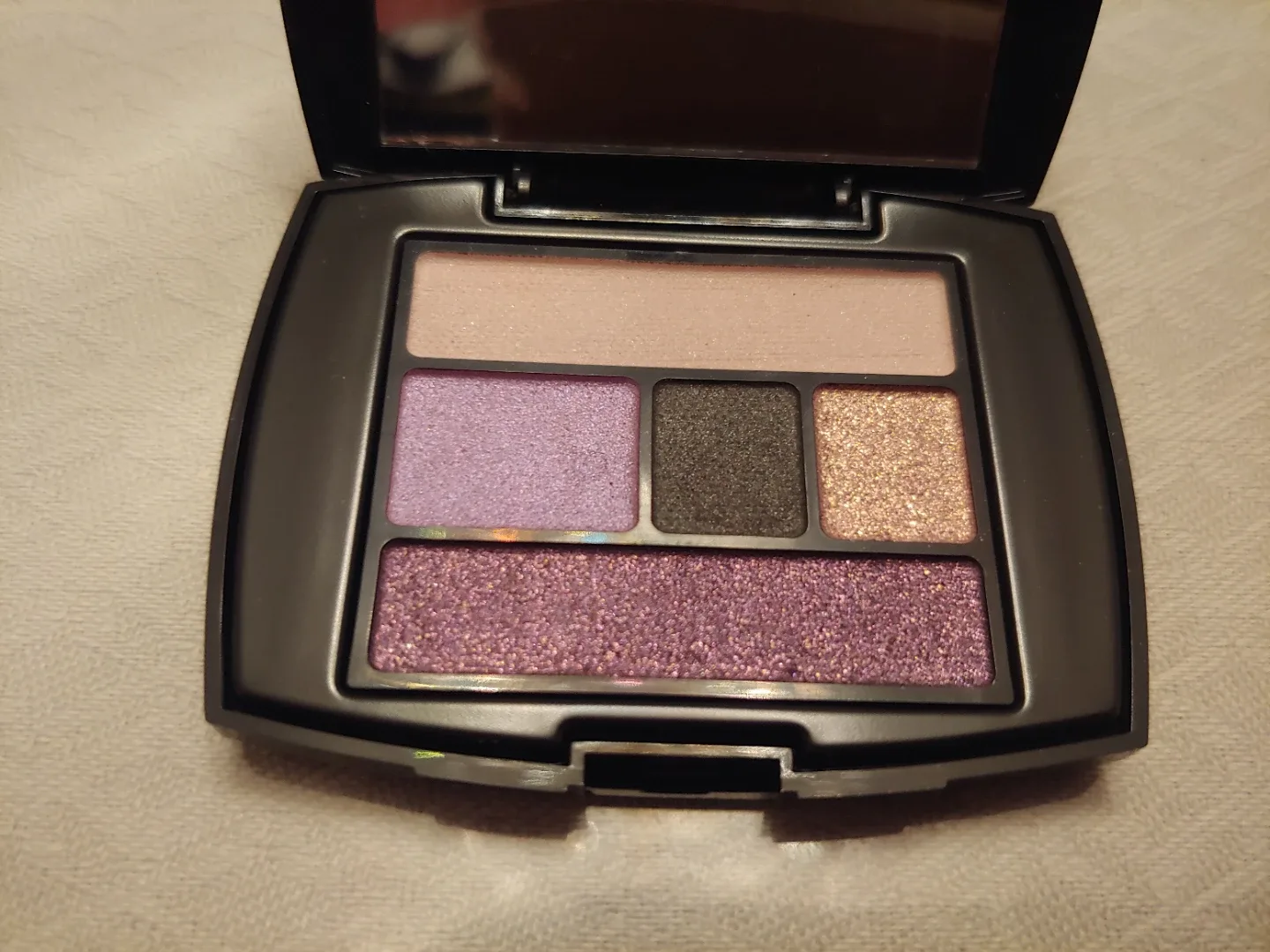 Lancôme Color Design Lavender Grace Palette image indicator(2)