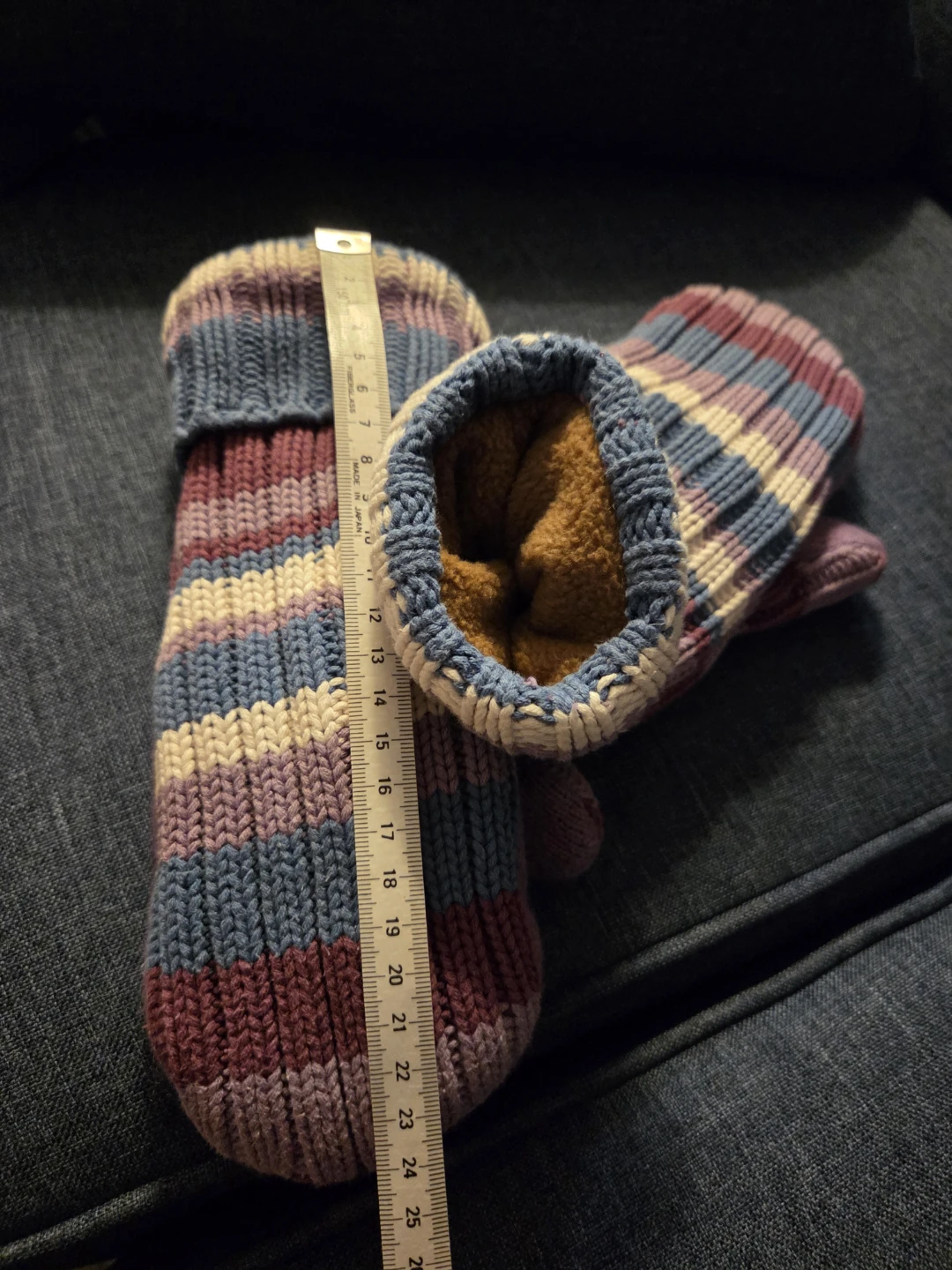 Lovely Handmade Striped Mittens - photo 2