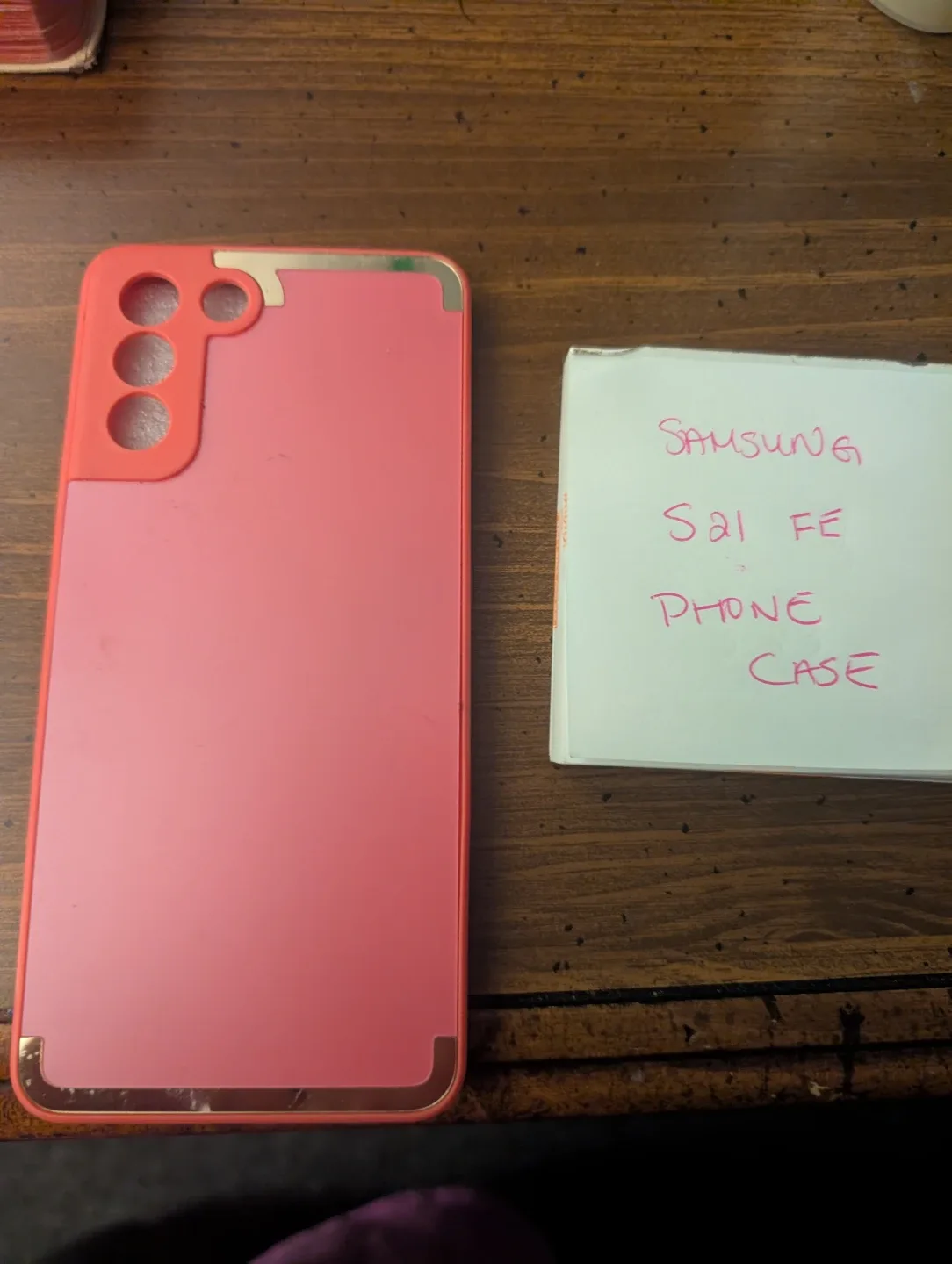 Samsung Galaxy S21 FE case image indicator(2)