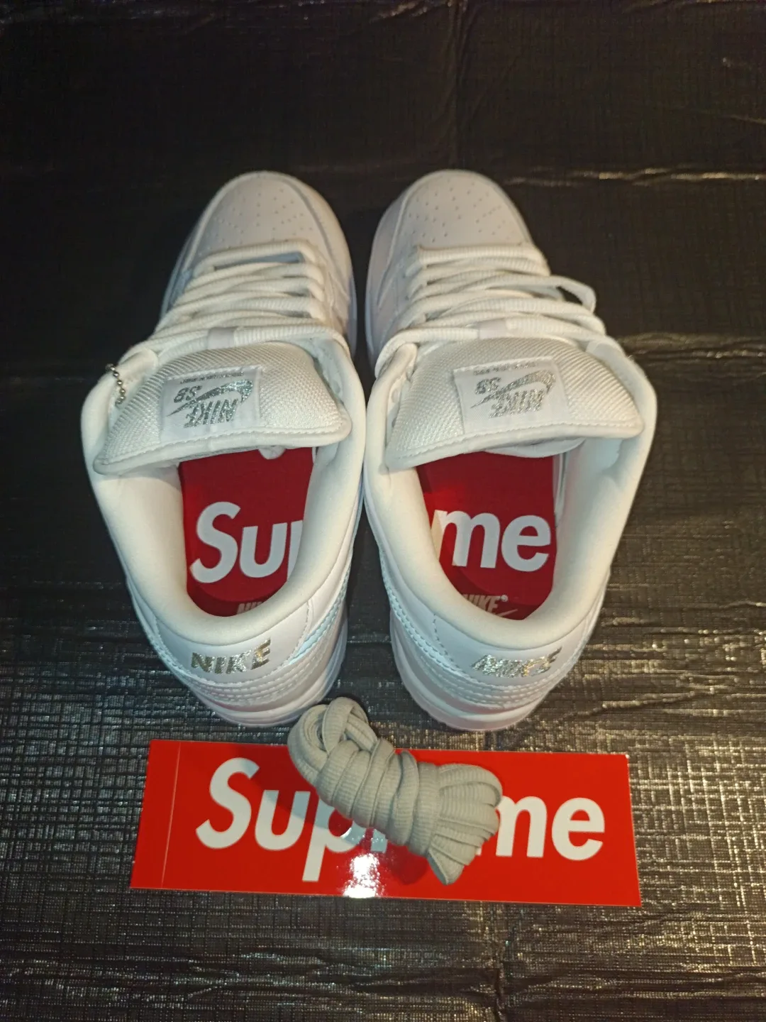 Christmas is coming! BRAND NEW Supreme Nike SB Dunk Low. image indicator(3)