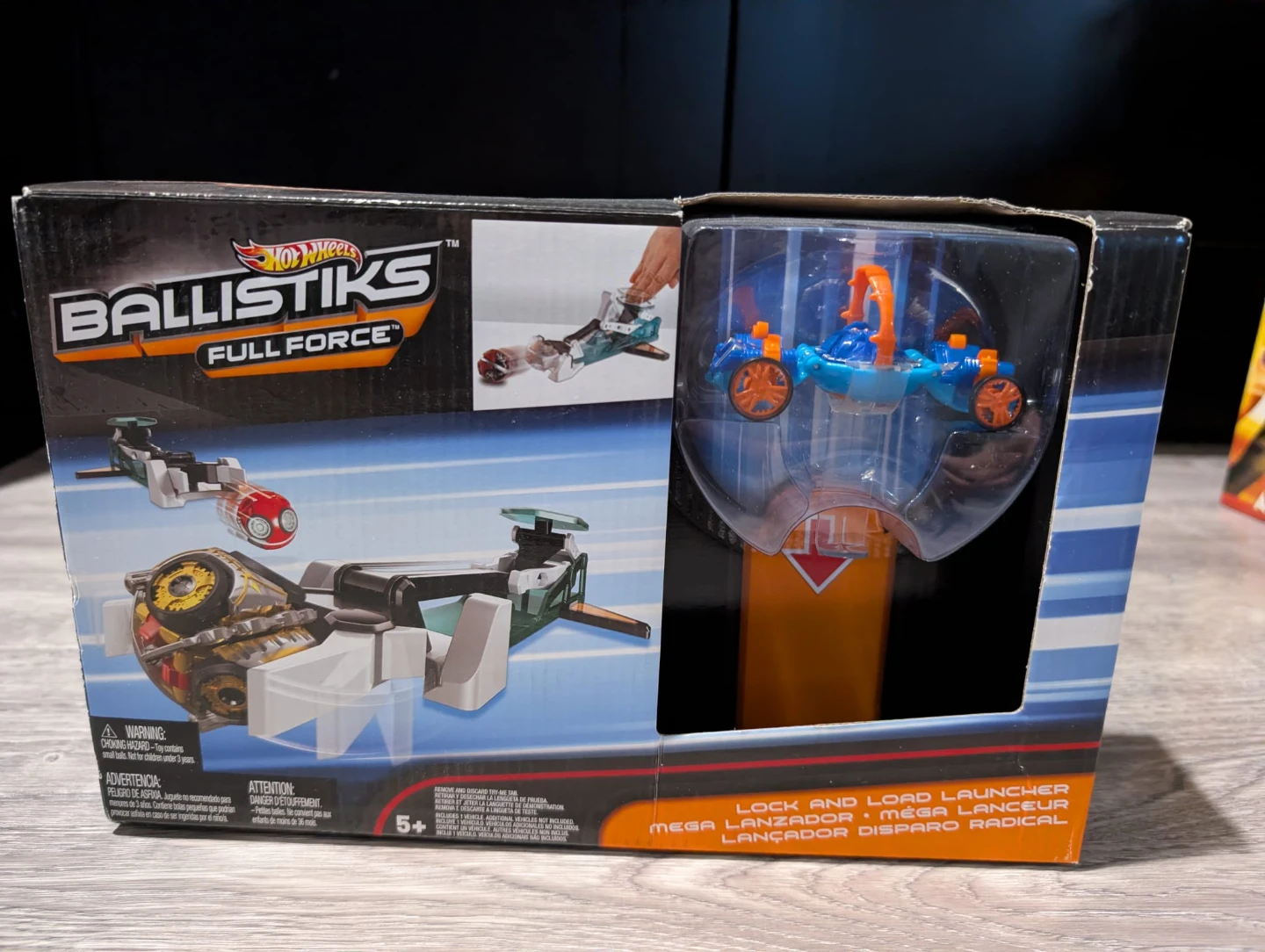 New Hot Wheels Ballistik Full Force Lock and Load Launcher