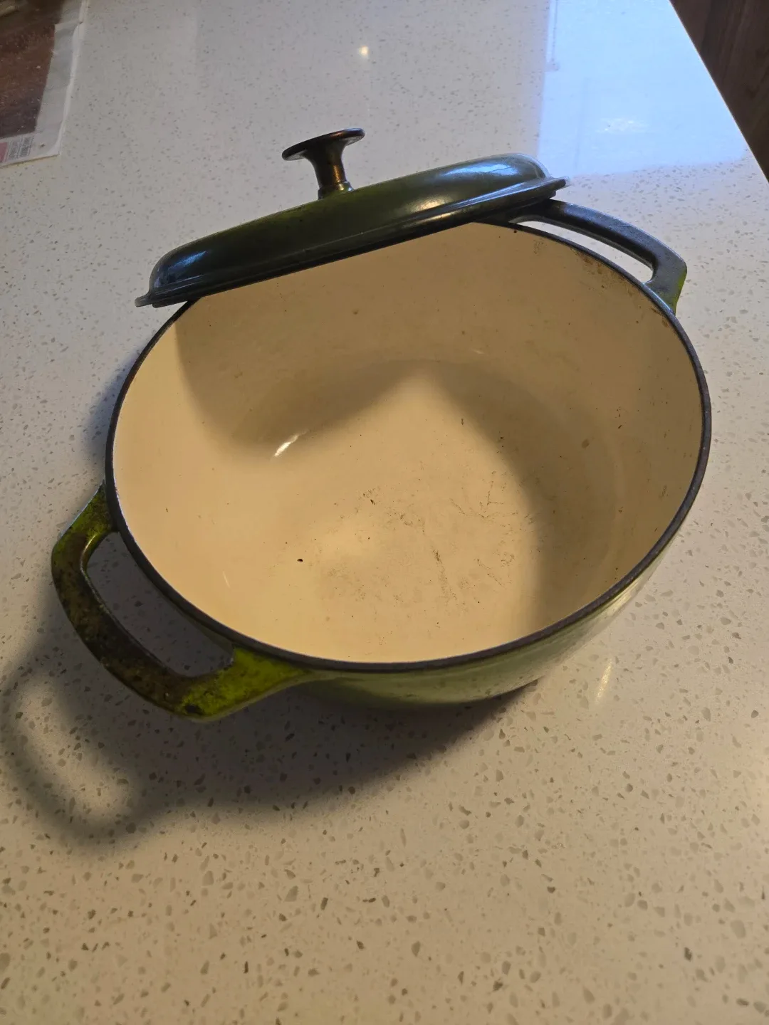 Green Enamel Dutch Oven image indicator(3)