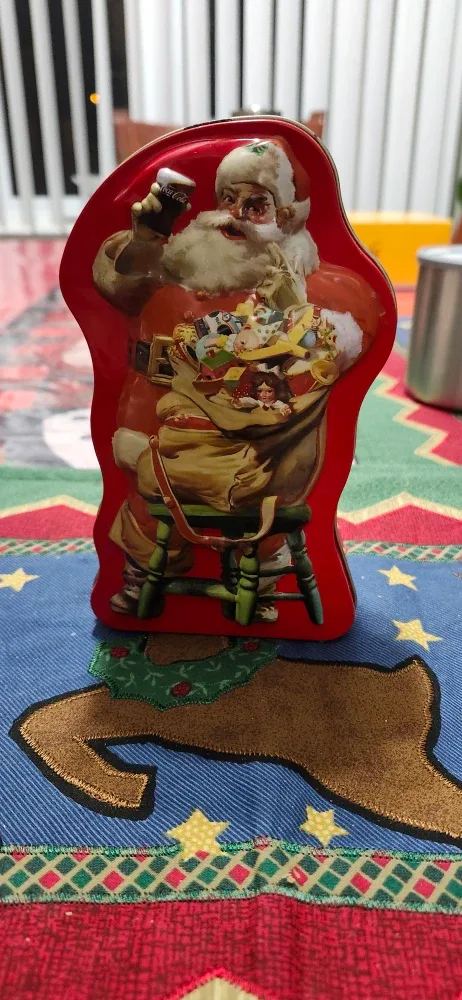 Coca-Cola 1948 Haddon Sundblom Holiday Tin