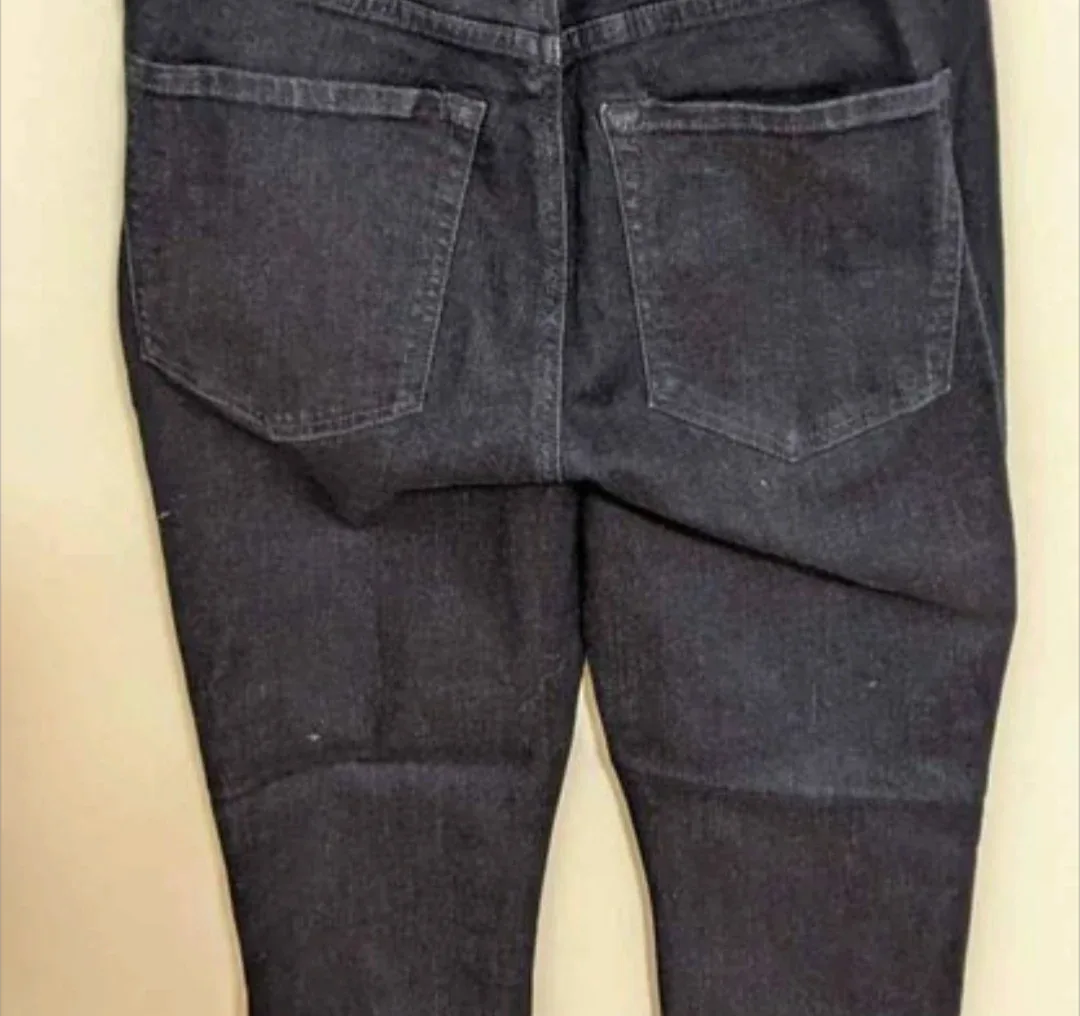 Brand New in Package Garage Jeans - Women's Size 7 image indicator(5)